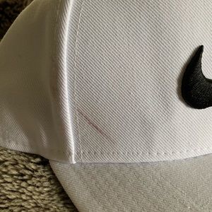 Nike Accessories - Nike Hat Nike Accessories - Nike Hat